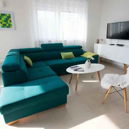 Idris Apartment *